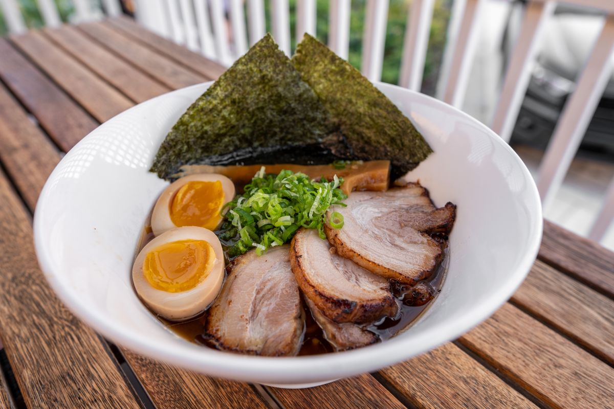 特製醤油らぁ麺